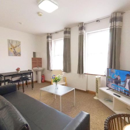 Carnation Flat A In Wembley Londres Exterior foto