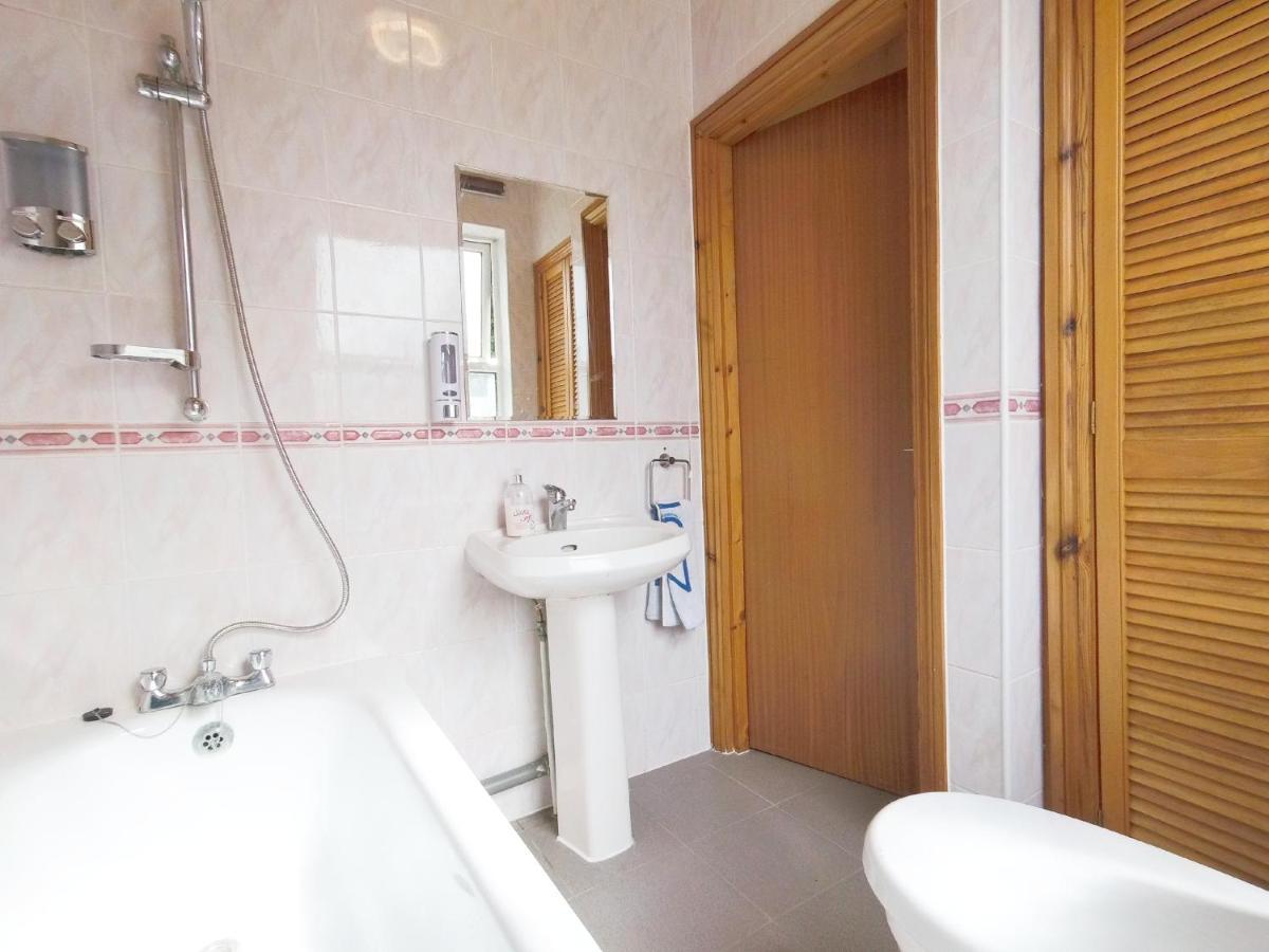 Carnation Flat A In Wembley Londres Exterior foto