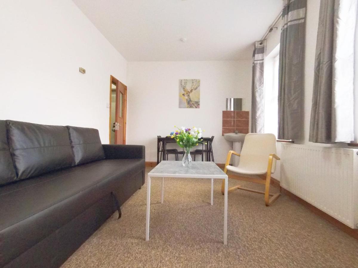 Carnation Flat A In Wembley Londres Exterior foto